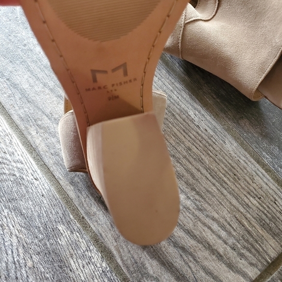 NEW MARC FISHER LTD Vega  Block Heel TaupeSandals - Picture 10 of 12